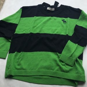 Abercrombie sweater size Small